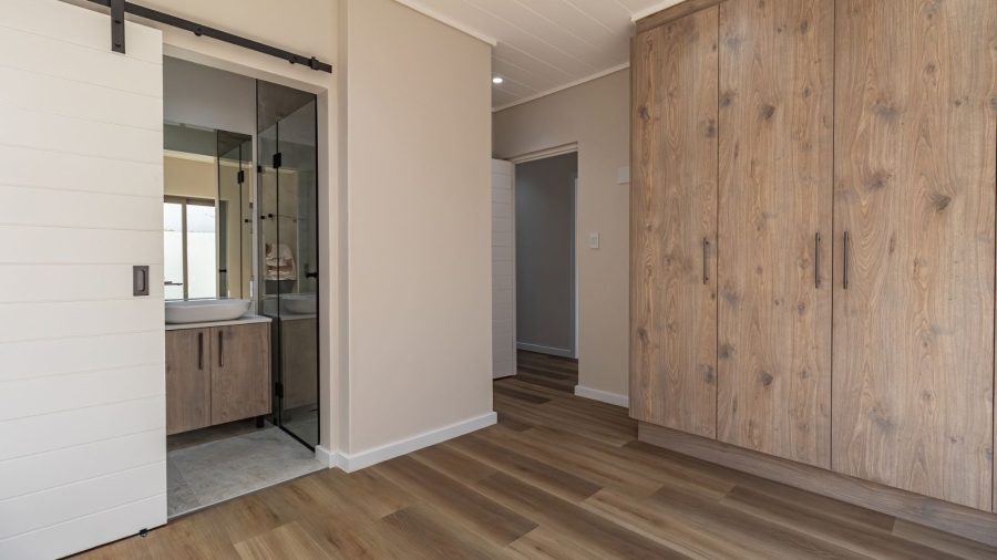 3 Bedroom Property for Sale in Heldervue Western Cape